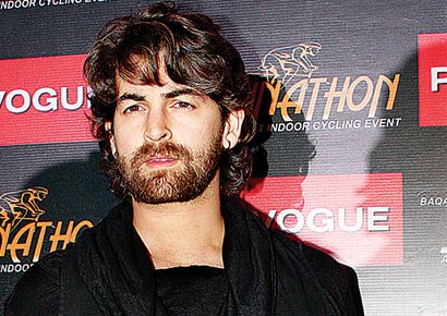 Neil Nitin Mukesh, Monica Dogra jam in Ooty